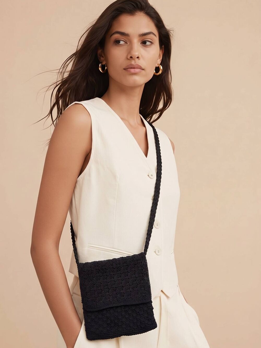 🔹️The Sak Black Woven Crochet Knit Craze Flap Crossbody Purse